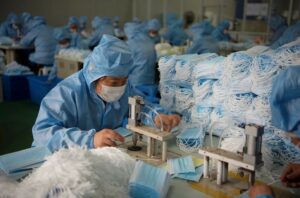 Pozor! Jsou roušky z Číny rizikem?