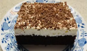 Bláznivý koláč ke kafíčku: Jednoduchý, rychlý a neodolatelně dobrý