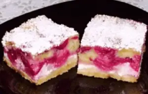 Tvarohový koláč s ovocem