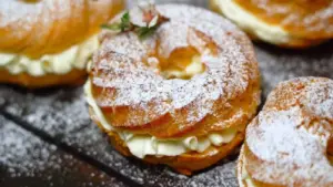 Domácí větrníky s tvarohovou náplní