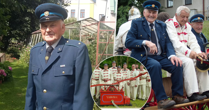 Josef Maštera se svými hasičskými vyznamenáními