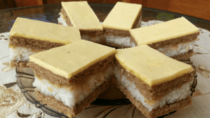 Jablkovo-kokosový koláč s kakaovým těstem – poctivý domácí recept