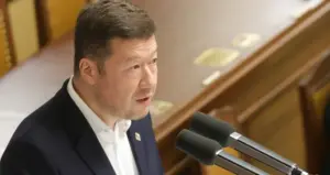 Okamura míří do Číny: Chce přivést turisty a zrušit víza pro Čechy