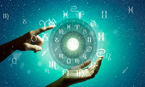 Červencový finanční horoskop 2026: Které znamení čeká příliv peněz?