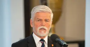Pavel řekl, že Česko má následníka trůnu. Macinka okamžitě udeřil