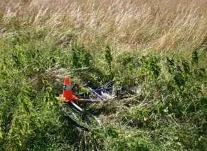 Tragédie na Svitavsku: Cyklista zemřel po pádu do příkopu, našli ho kolemjdoucí