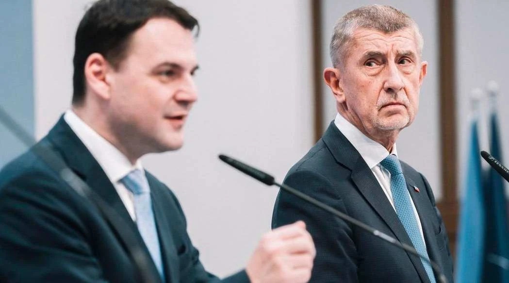 Babiš míří k vysněné jednobarevné vládě: Co říkají nejnovější průzkumy?