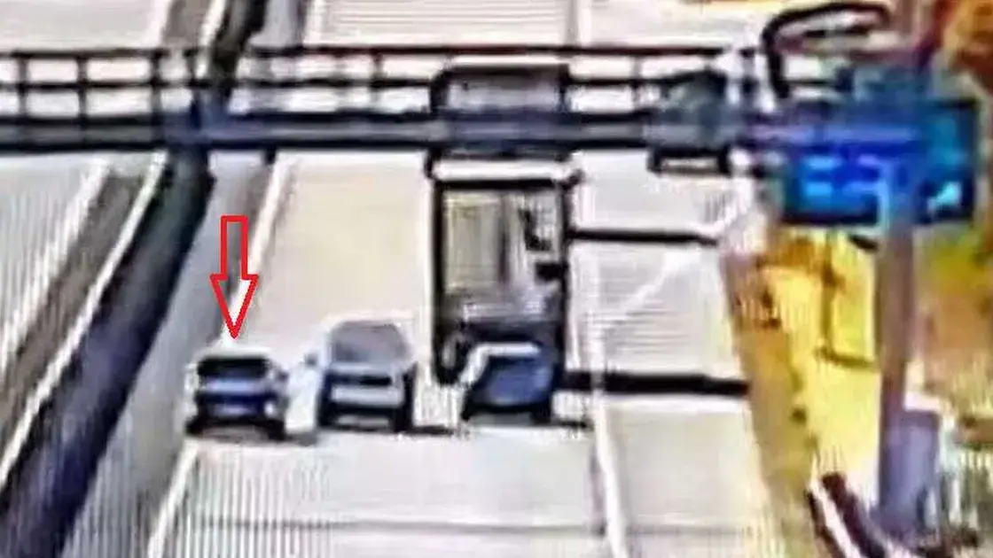 Děsivé video: osmdesátník jel pět kilometrů v protisměru na D5, ostatní řidiči se mu vyhýbali