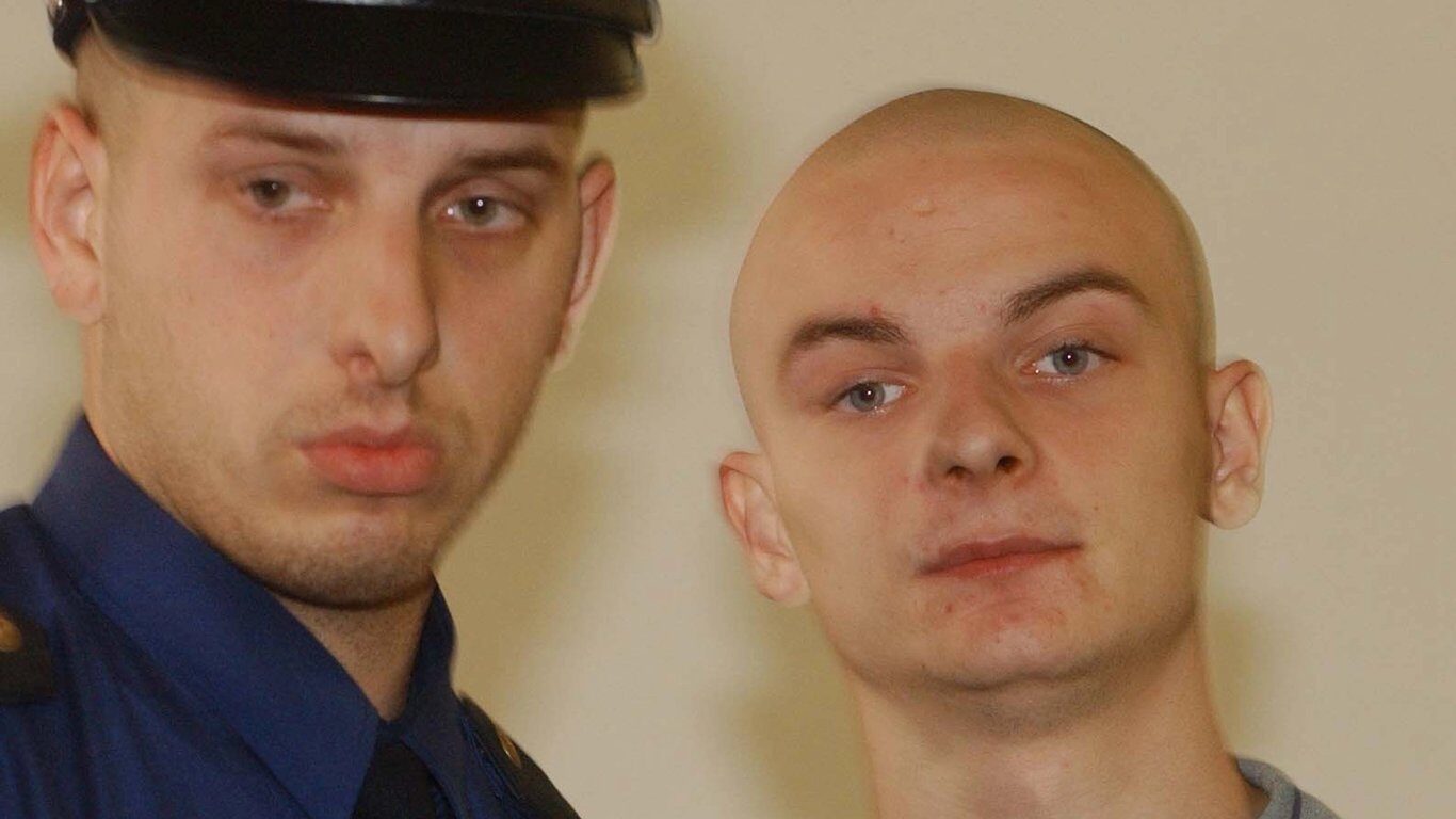 Dvojnásobný vrah Šťastný je znovu ve vazbě. Čelí obvinění z dalšího závažného zločinu!