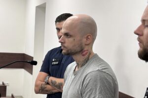 Kryštof Sarkisov (34) podvedl přes 1700 lidí: Jak měnil tvář a kradl miliony