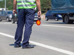 Lotyšský minister sociálnych vecí nafúkal 3 promile za volantom a okamžite prišiel o post