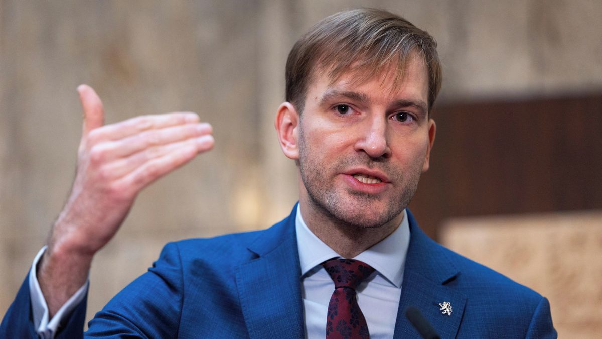 Ministerstvo zdravotnictví sledovalo zaměstnance na počítačích. Vojtěch čelí kritice poslanců