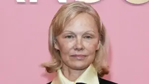 Pamela Anderson odhalila ťažkú diagnózu: 10 rokov bojuje so smrteľnou chorobou