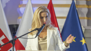 Šimkovičovej pracovná cesta do USA stála 30 000 eur? Ministerka odpovedá na kritiku a prezradila pravdu o skutočnej sume!