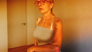 Zdenka krmila labutě 15 let, pak ji strážník napadl a rozbil zub! Případ šetří policie a výsledek je šokující