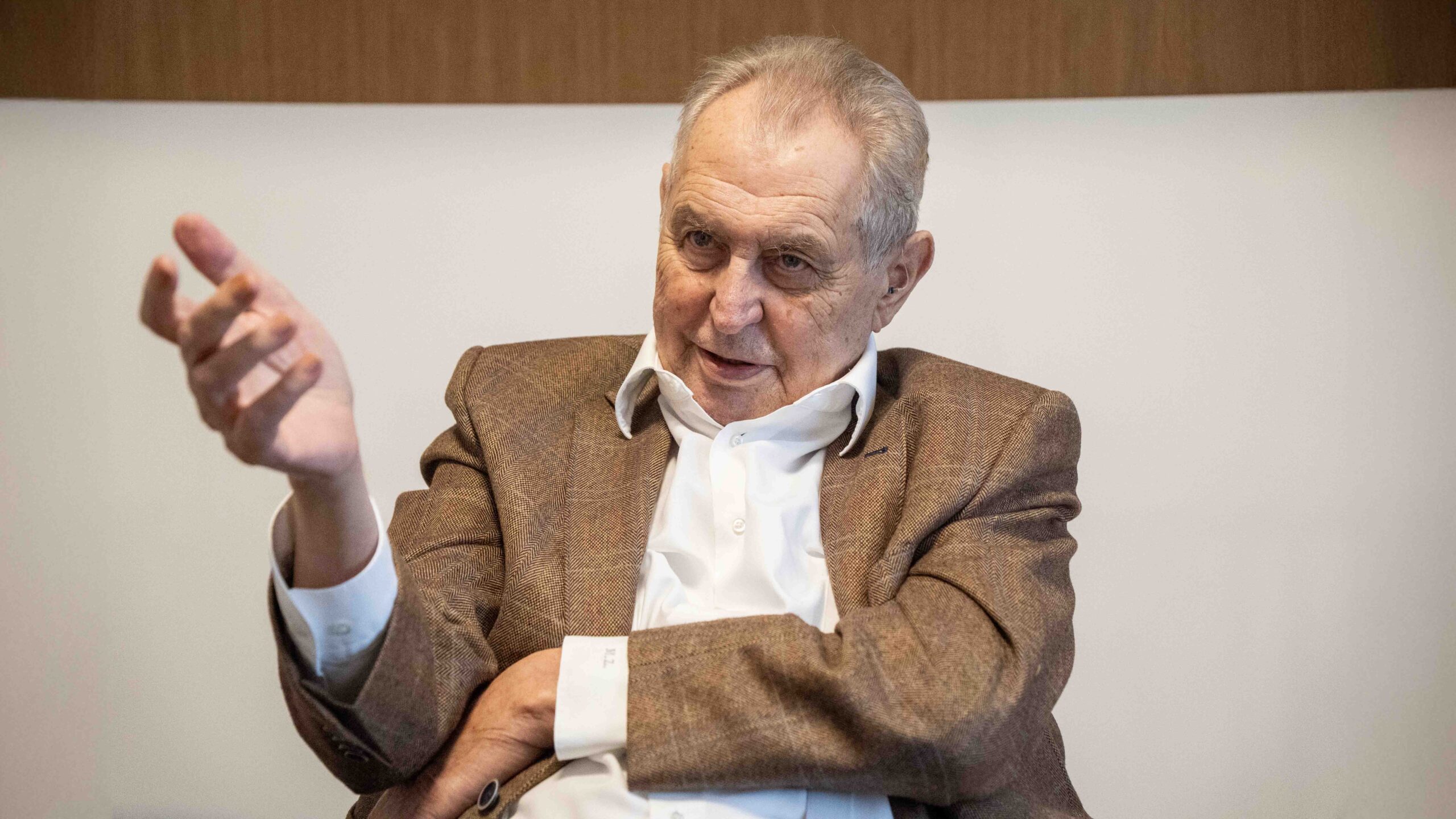 Zeman odvolil a opřel se do Pavla: nazval ho pokrytcem! A pak přišel zvrat, který exprezident nečekal
